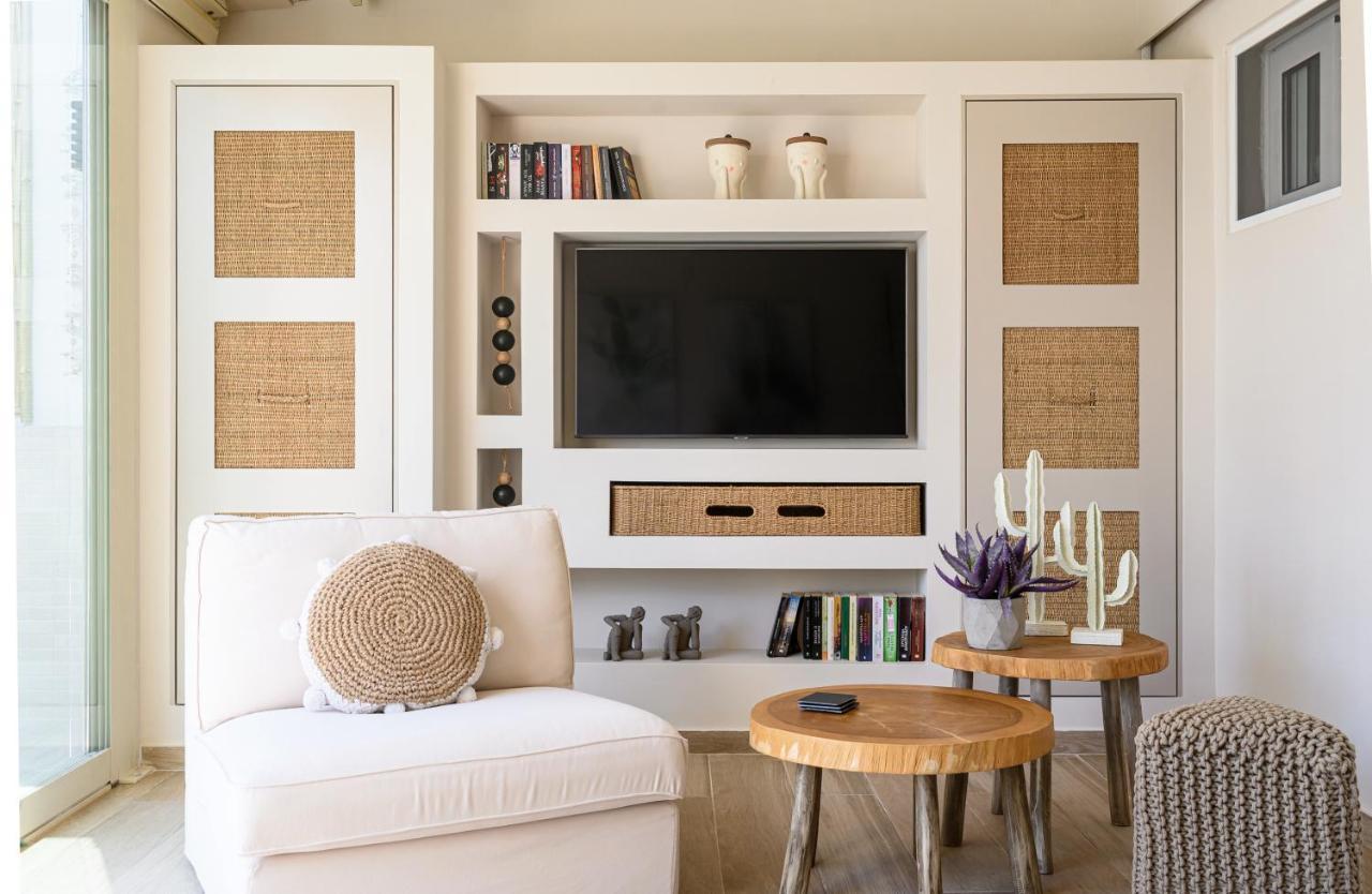 Fiorela'S Casa- A Stylish Loft Apartment In The Heart Of เปรเวซา ภายนอก รูปภาพ